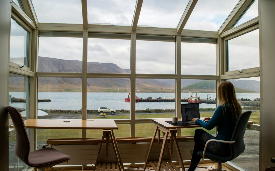 How Flexible Work Arrangements Boost Employee Retention and Job Satisfaction